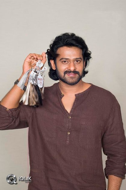 Prabhas-Wax-Statue-At-Madame-Tussauds-Bangkok